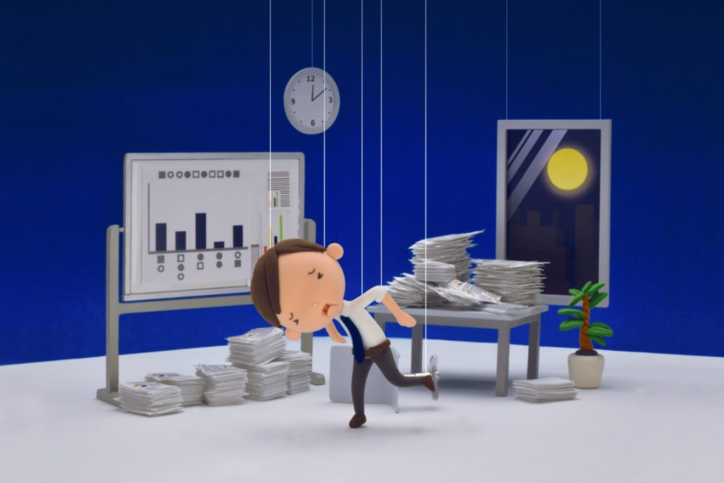 【ブラック企業の見分け方とは?】ブラック対策や抜け出す手順など徹底解説